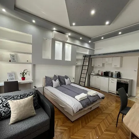 Apartament Szechenyi *